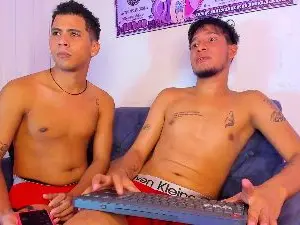 Cam4 Best Webcam of Mateo_and_Jose