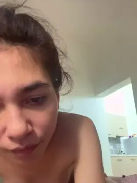 Cam4 Live Porn of Emylia50