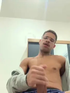 Cam4 Nude Webcam of uluxuria