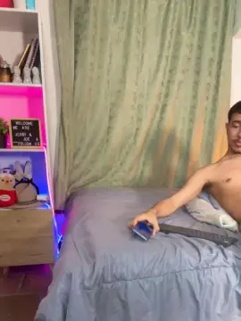 Cam4 Nude Webcam of Boy_Jerry