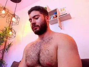 Cam4 Private Sex Chat of sebastianvilla_