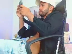 Cam4 Free Live Porn of andresnoir_