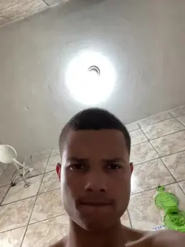 Cam4 Free Porn Cam of lucas7285