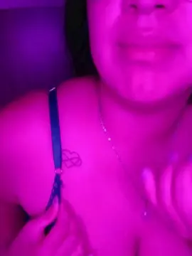 Cam4 Sex Chat of morenita_888