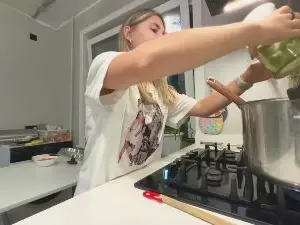 Cam4 Live Sex Cam of JeniferVoris