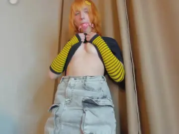 Cam4 Adult Webcam of Little_Chips