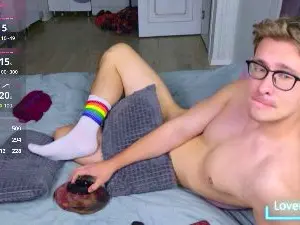 Cam4 Nude Webcam of DennisGartman6
