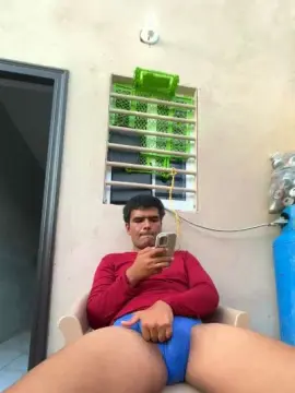 Cam4 Nude Webcam of AcerRubber3