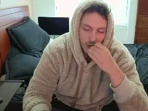 Cam4 Live Sex of Serguioguecha33