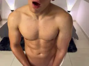 Cam4 Free Live Porn of Maxxi_Lancaster