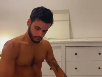 Cam4 Private Sex Chat of LCSCERQ