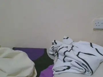 Cam4 Nude Webcam of Demure_cutey