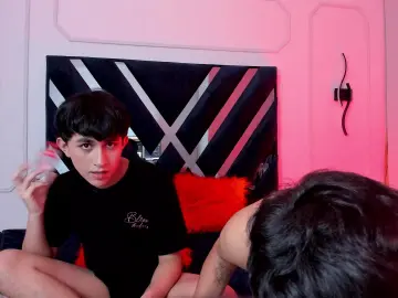 Cam4 Adult Webcam of hoot_booys_