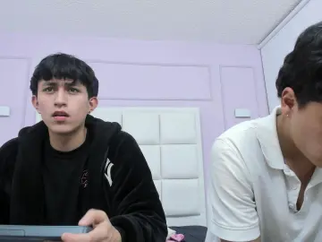 Cam4 Live Sex of hoot_booys_