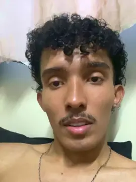 Cam4 Watch Live Sex Cams of MavyFelipe