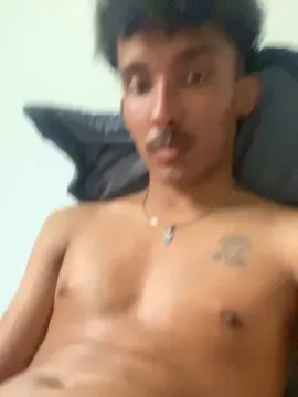 Cam4 Adult Video Chat of MavyFelipe