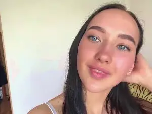 Cam4 Live Sex of ReginaBerri