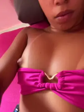 Cam4 Free Live Porn of crys48