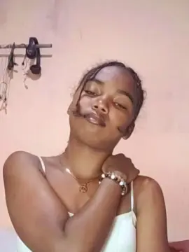 Cam4 Free Live Porn of Isah2026