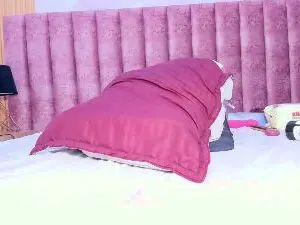 Cam4 Nude Webcam of Maralinette_