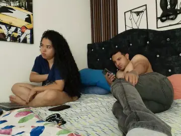 Cam4 Private Sex Chat of couplee_horny