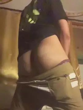 Cam4 Live Sex of HornyMztBoee