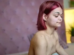 Cam4 Private Sex Chat of MaiaMini