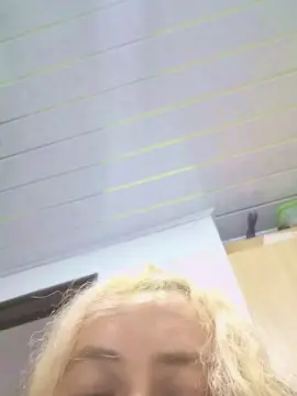 Cam4 Live Sex of Veronaughty4U
