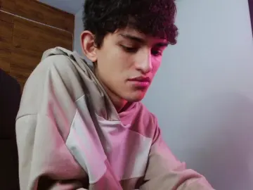 Cam4 Live Sex of Michaelkoiv