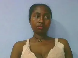 Cam4 Live Sex of chantale7