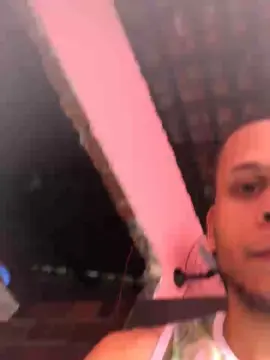 Cam4 Watch Live Sex Cams of Magrelo0006