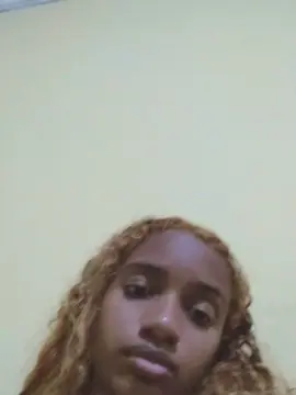 Cam4 Live Porn of Barbiefox21