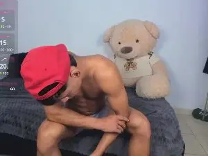 Cam4 Live Porn of LittleParker