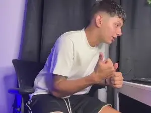 Cam4 Live Sex of naughty_daniel