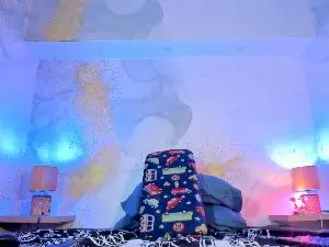 Cam4 Free Live Porn of Yvonne_Collins