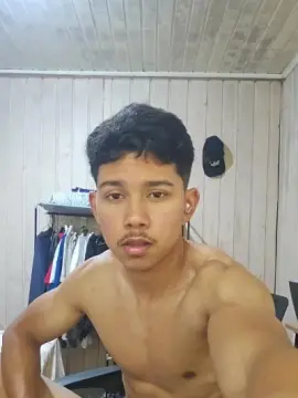 Cam4 Nude Webcam of Isaack1ng