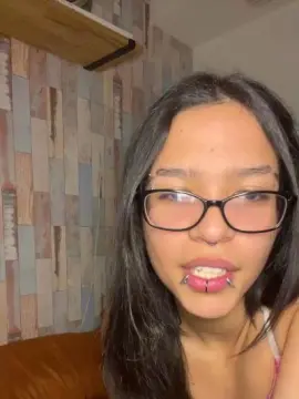 Cam4 Live Porn of crystilove4