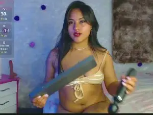 Cam4 Watch Live Sex Cams of bella_warzon
