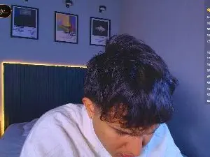 Cam4 Free Live Porn of Leo_Savage