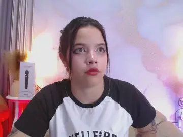 Cam4 Free Live Porn of ArySubDoll