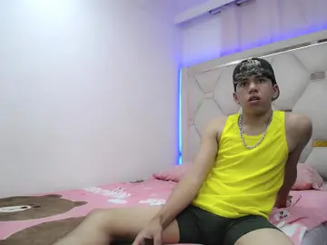 Cam4 Watch Live Sex Cams of BIG_BOYY__