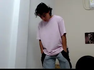 Cam4 Watch Live Sex Cams of skinny18sex