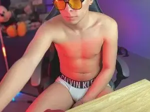 Cam4 Live Porn of zamirpdlll