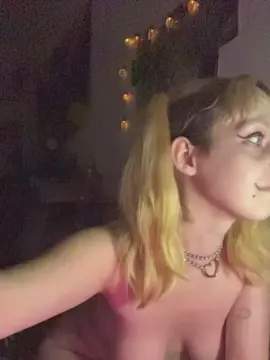 Cam4 Sex Cam of Littlesecret1