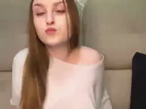 Cam4 Live Sex of ChiekoYost