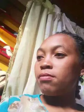 Cam4 Free Live Porn of Roginah