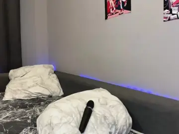 Cam4 Adult Video Chat of LauraMilone