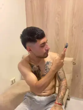 Cam4 Free Porn Cam of Demoniiiooojoa3