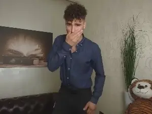 Cam4 Watch Live Sex Cams of KyloEast