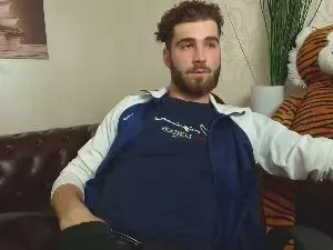 Cam4 Live Porn of KyloEast